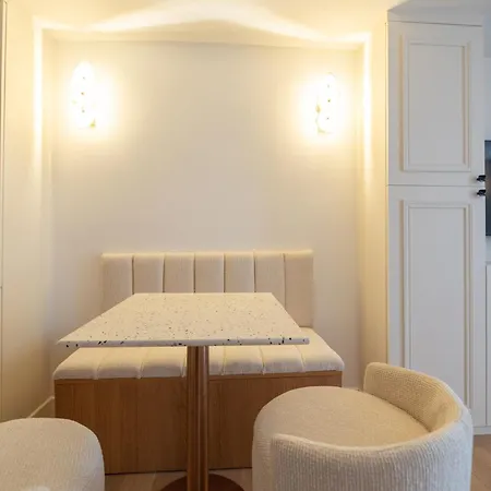 Cia - Modern Flat, Galeries Lafayette *