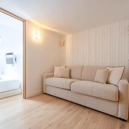 Cia - Modern Flat, Galeries Lafayette *