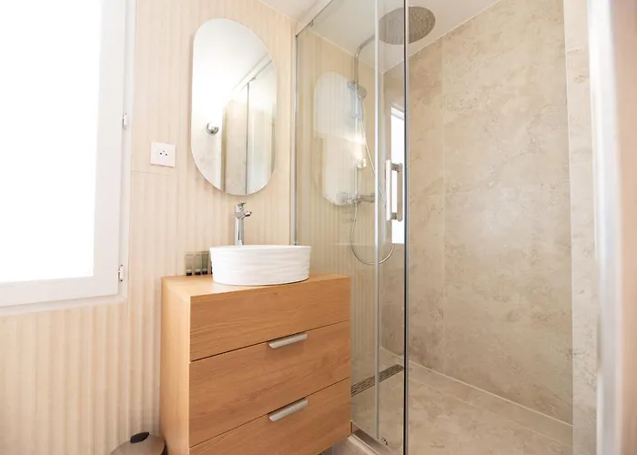 Cia - Modern Flat, Galeries Lafayette * باريس